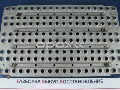 Купить 7420909647g в Москве. Защитный трапик на раму Renault