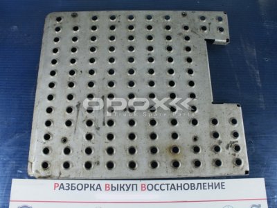 Купить 7420921199g в Москве. Защитный трапик на раму Renault